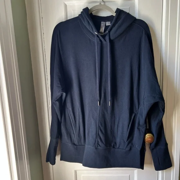 Sweaty Betty Liberate Luxe Fleece Hoodie - Picture 2 of 3